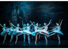 Crown Ballet presents Swan Lake