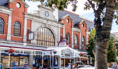 Frontage of Victoria Shopping Centre