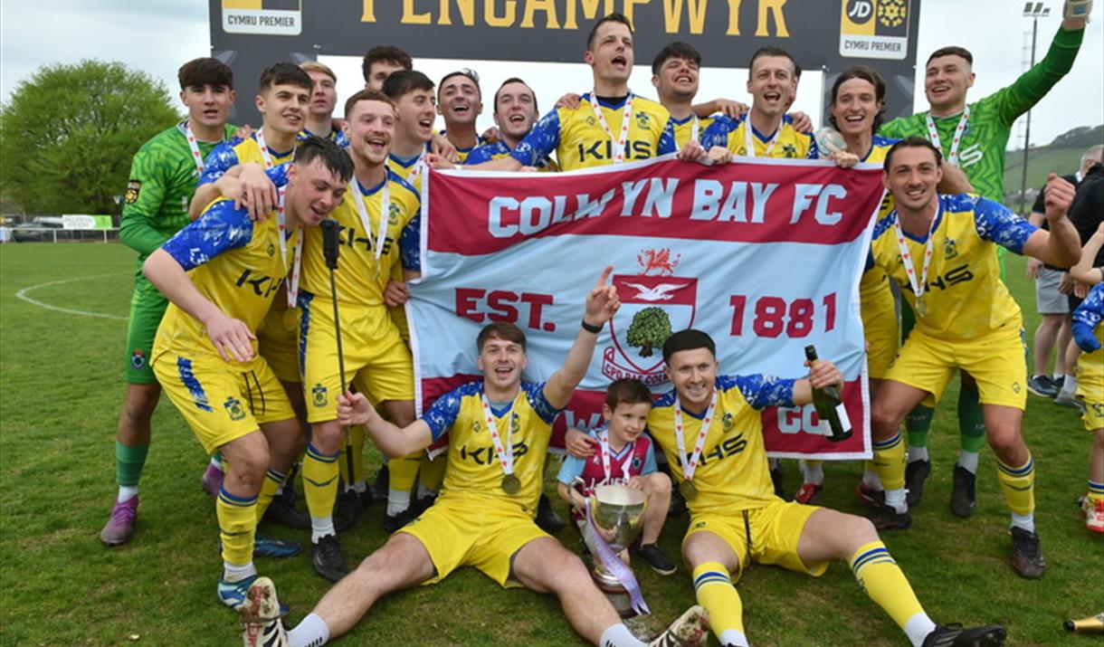 Colwyn Bay FC v Stockport Town