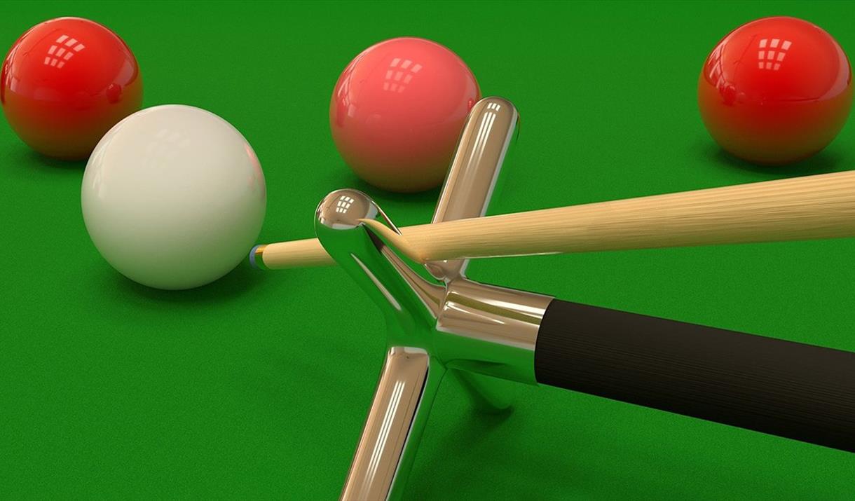 Snooker balls and cue