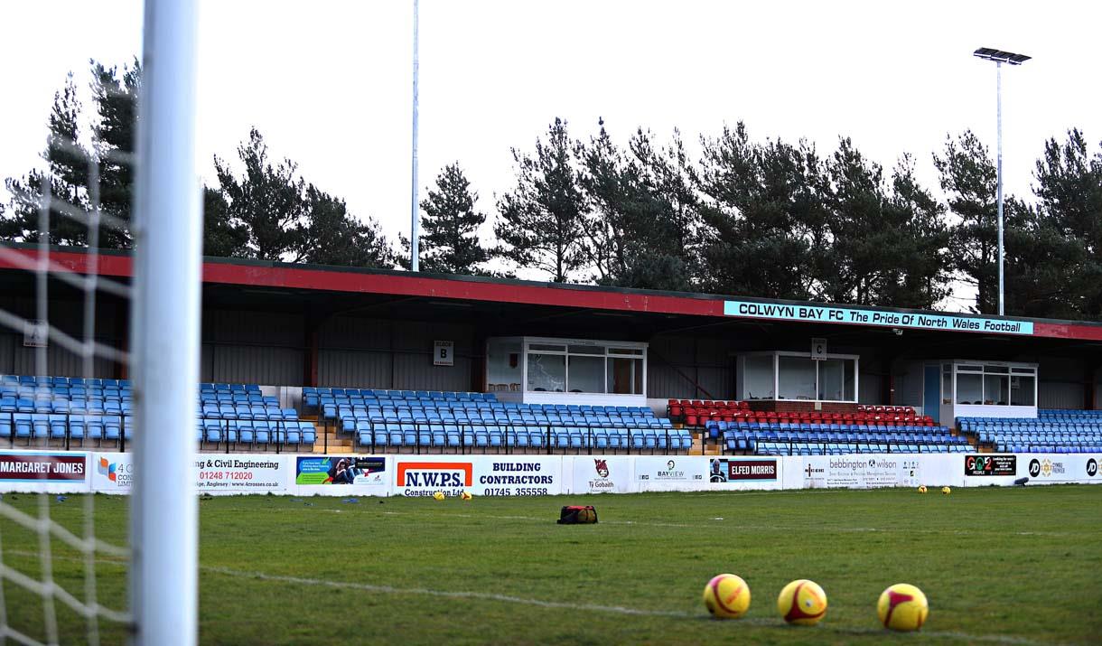 Colwyn Bay FC v Holywell Town