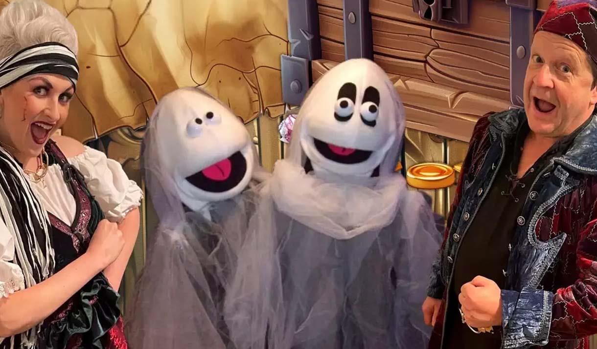 The Haunted Treasure Chest yn Theatr Colwyn