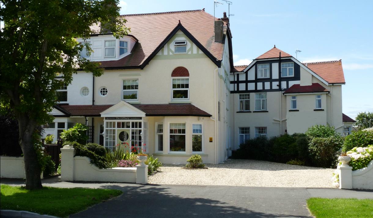 The Cliffbury Guest House Llandudno Visit Conwy
