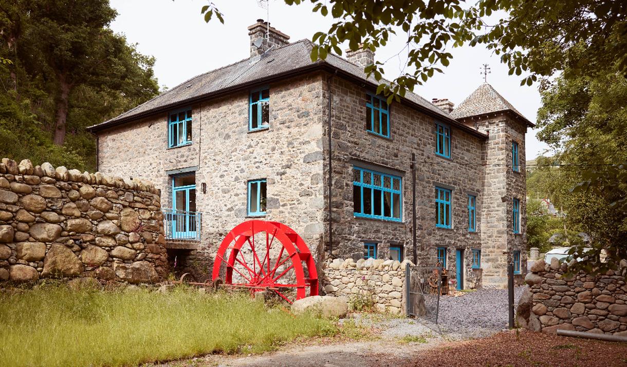 The Little Shed - Ty Pandy - Stone Fronted House