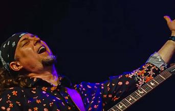 Very Santana at Theatr Colwyn