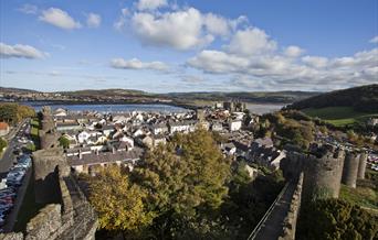 Muriau Tref Conwy