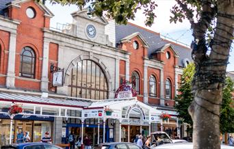 Frontage of Victoria Shopping Centre