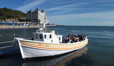 Taith cwch Sea-Jay yn Llandudno