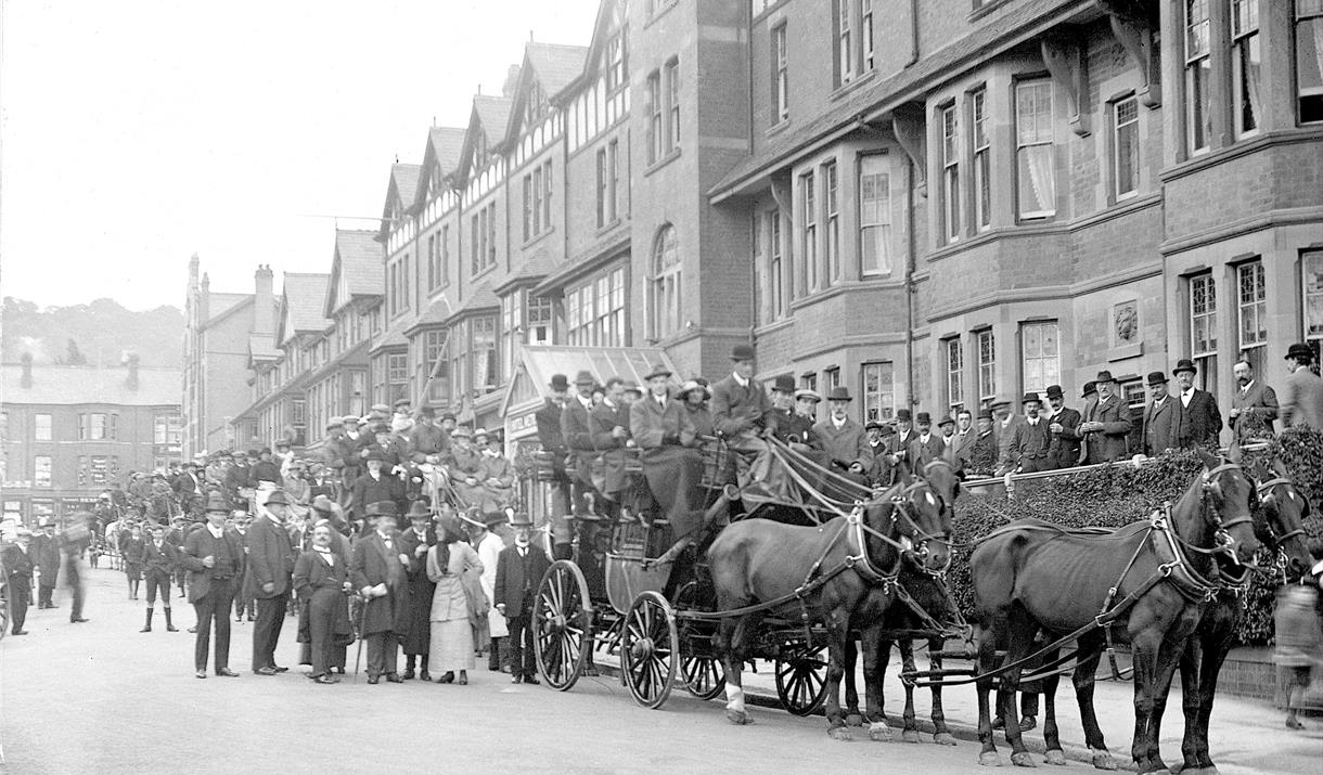Victorian photograph of horse drawn carriage and crowds of people, Penrhyn Road, Colwyn Bay