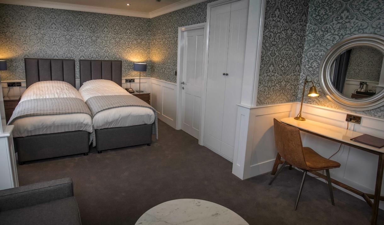 Grey themed twin room, Dunoon Hotel