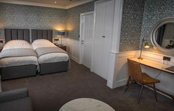 Grey themed twin room, Dunoon Hotel