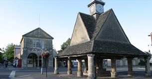 The Buttercross and Town Hall