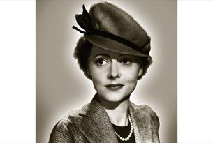 Black and white photo of actress Celia Johnson