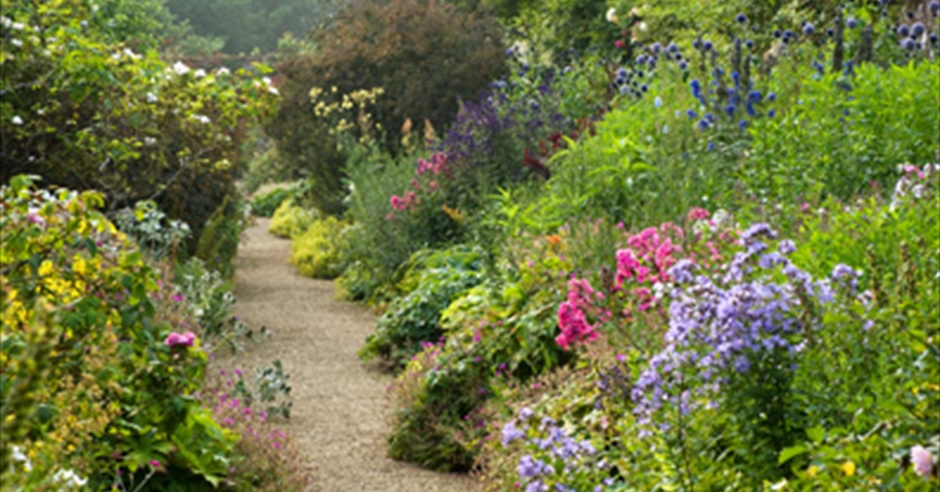 Gardens, glorious gardens! - Cotswolds