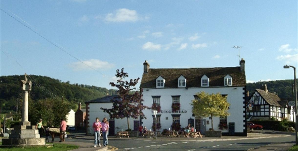 Kings Stanley Village Pub