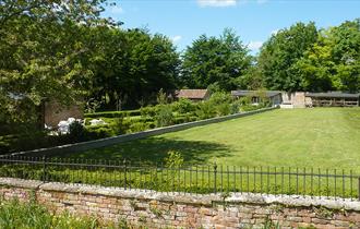 Whitminster House Self Catering Cottages