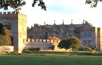 Broughton Castle, exterior shot