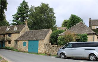 Best Cotswold Tours luxury vehicle at Snowshill - Best Cotswold Tours