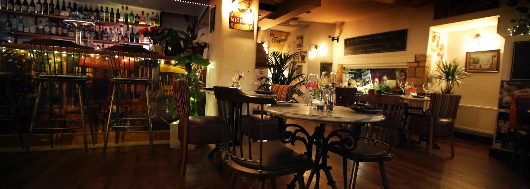 Inside Whistlers Bar & Restaurant in Chipping Norton