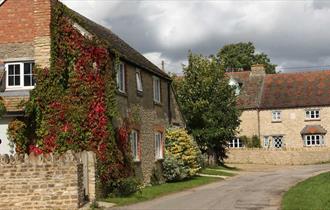 Houses in Aston Oxfordshire