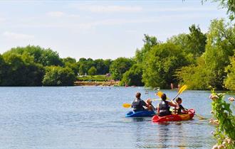 Family canoeing at Hardwick Parks