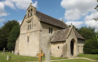 St Margaret's Church in Little Faringdon (photo courtesy of www.oxfordshirechurches.info)