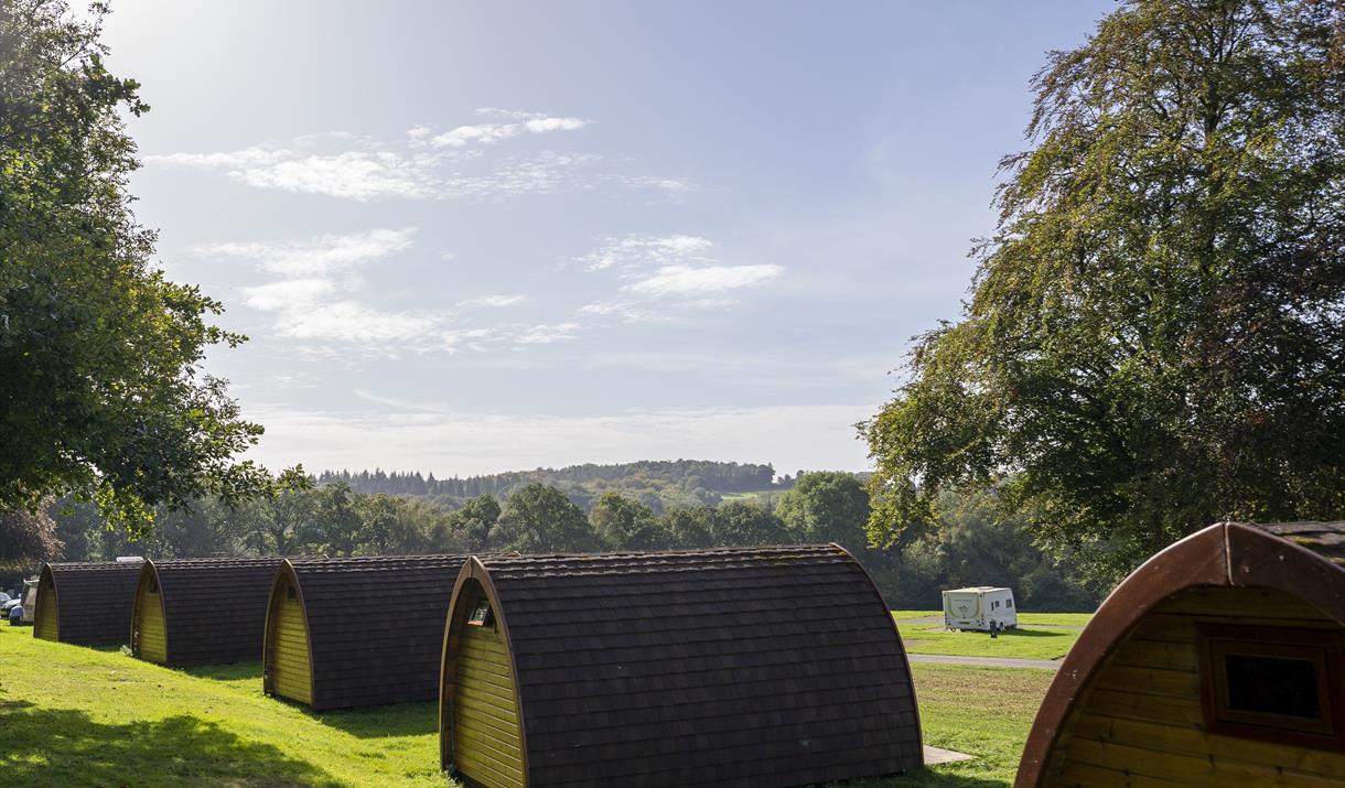 Bracelands Campsite – Cosy glamping pods