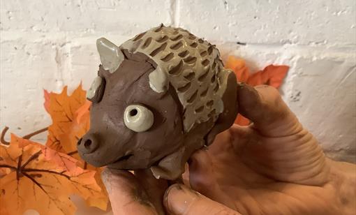 ½ TERM CLAY MODELLING FOR FAMILIES ON TUESDAY 31 OCTOBER 2023