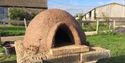BUILD A WOOD-FIRED CLAY PIZZA OVEN at Humble by Nature