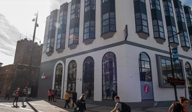 Visit Derry Information Centre