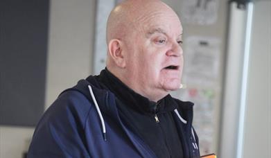 Máirtín ag labhairt