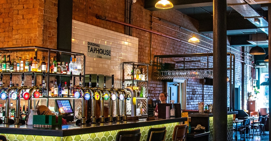 Guildhall Taphouse - Bar in Derry~Londonderry, Londonderry/Derry ...