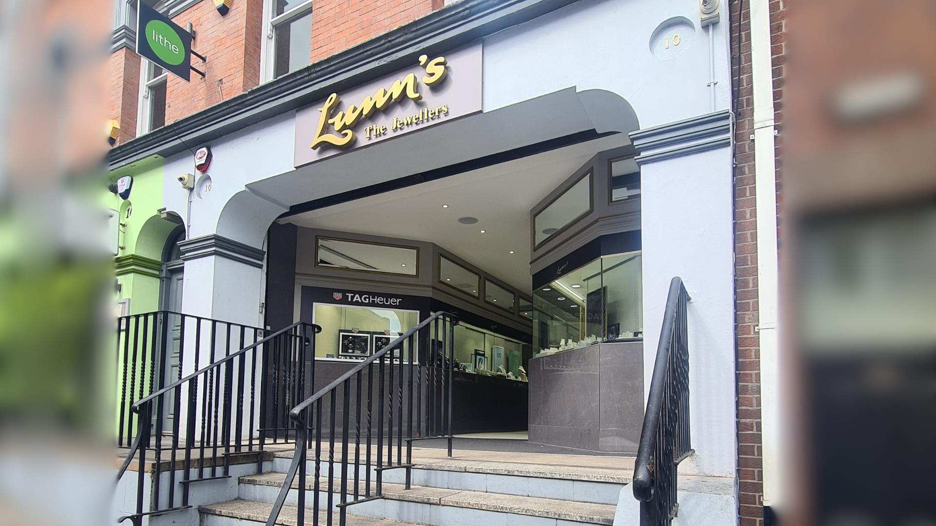 Exterior image of Lunn's The Jewellers on Shipquay Street