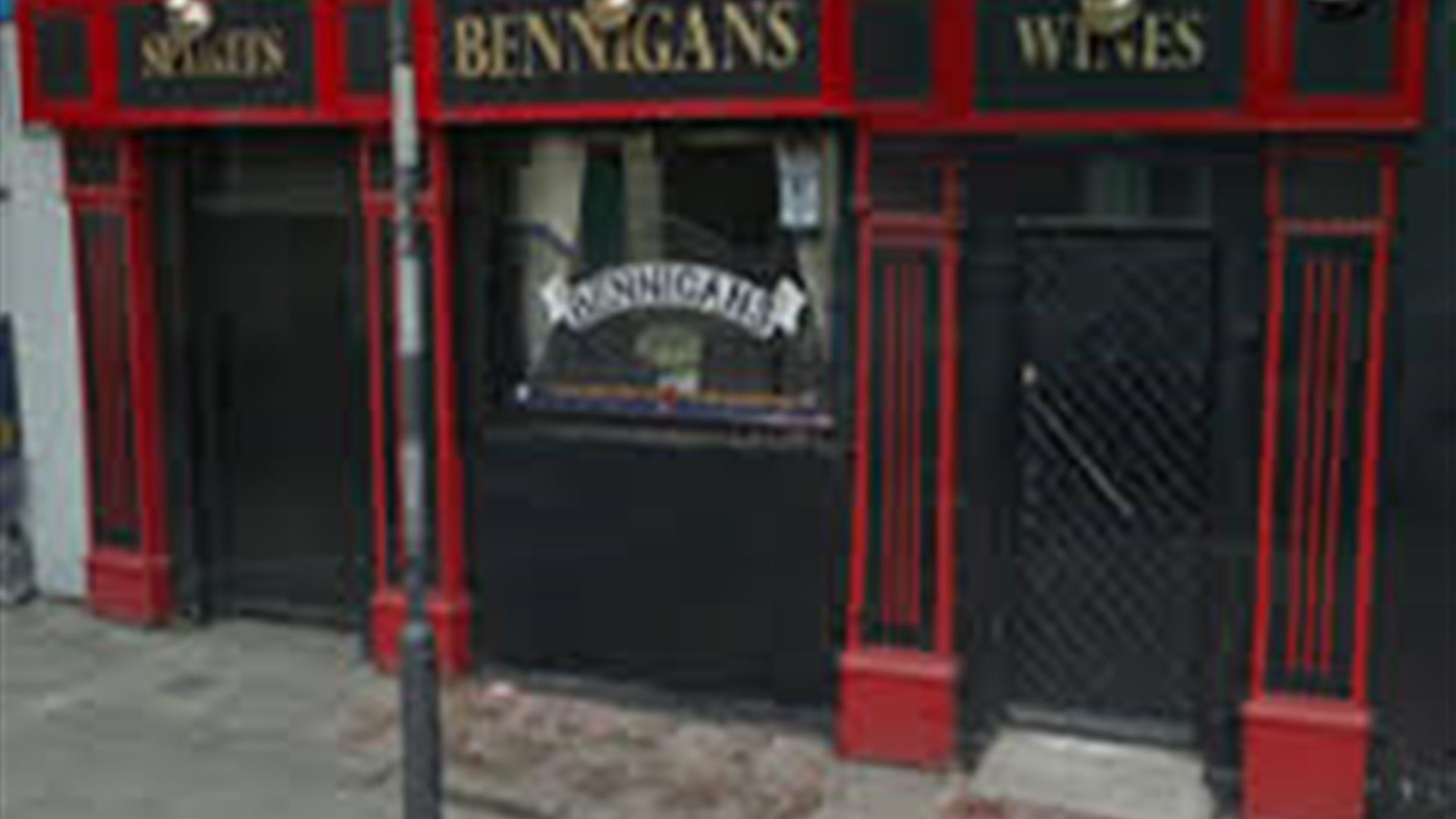 Bennigans Bar and Jazz Club