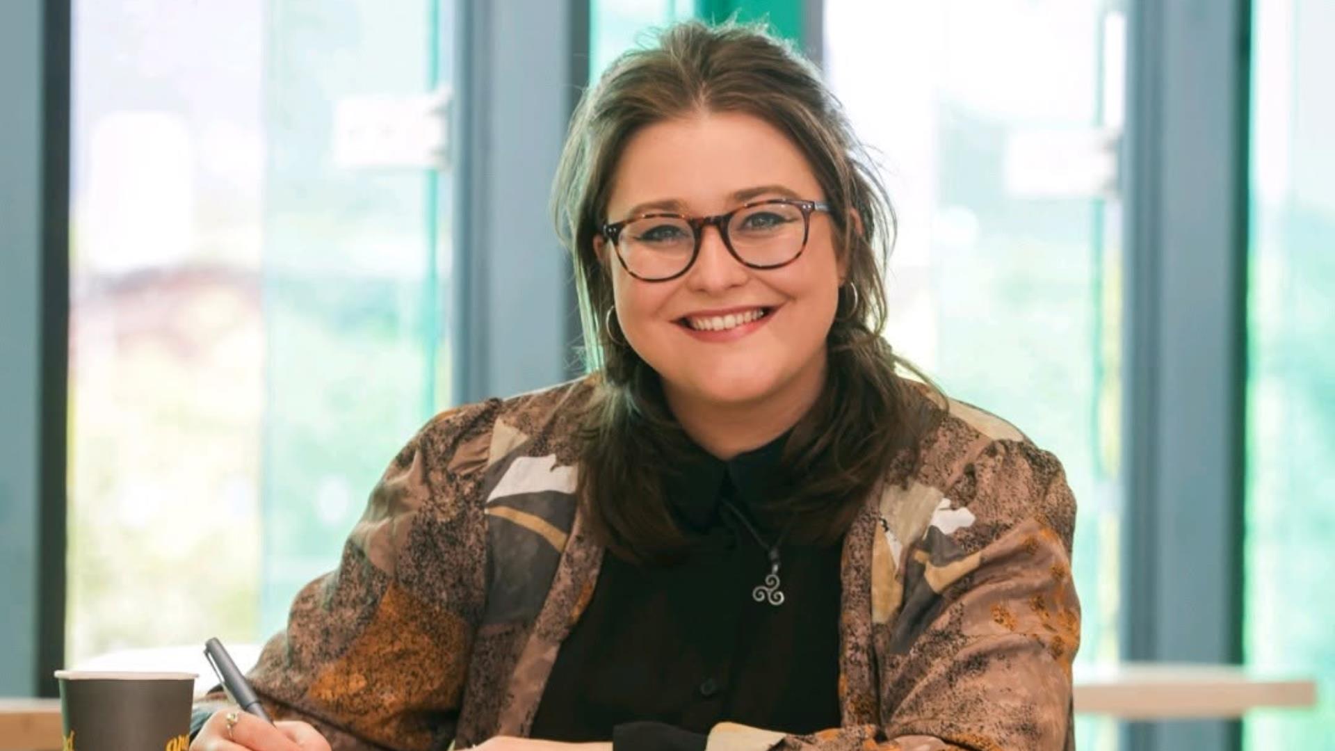 Poetry Book Club with Niamh McNally