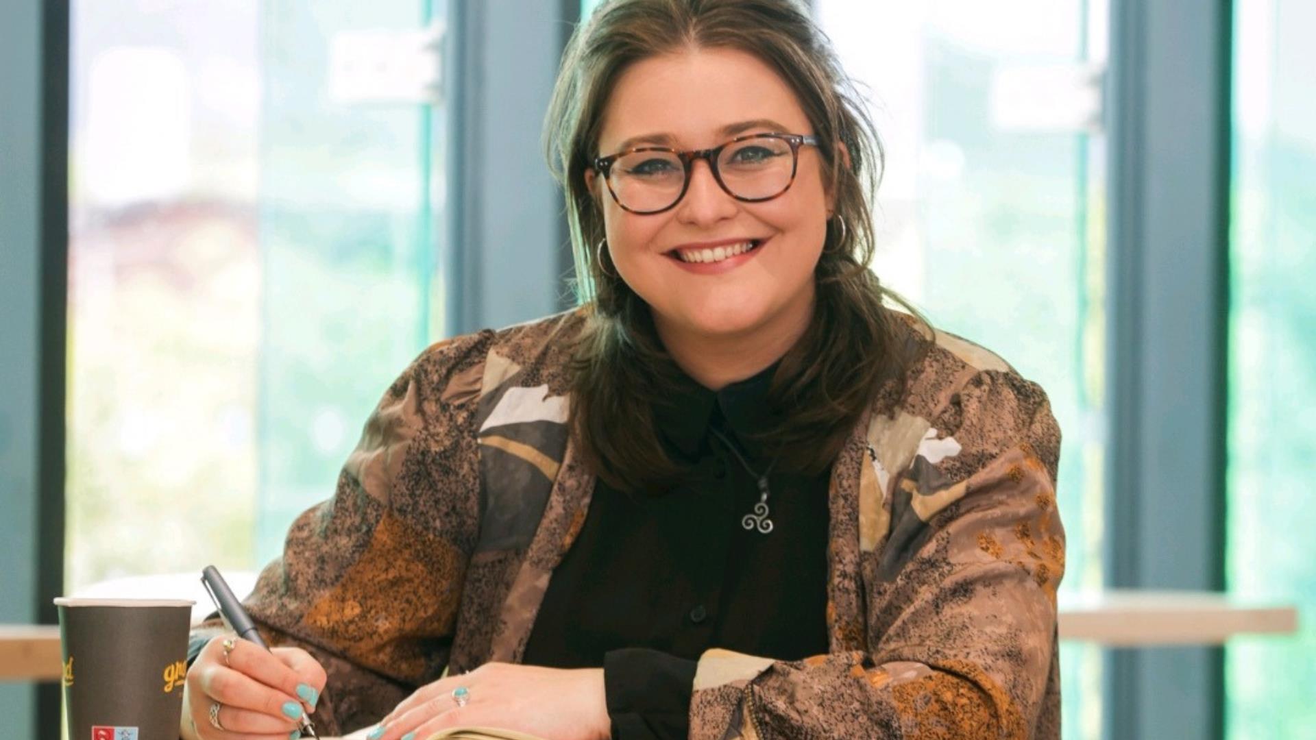 Poetry Book Club with Niamh McNally