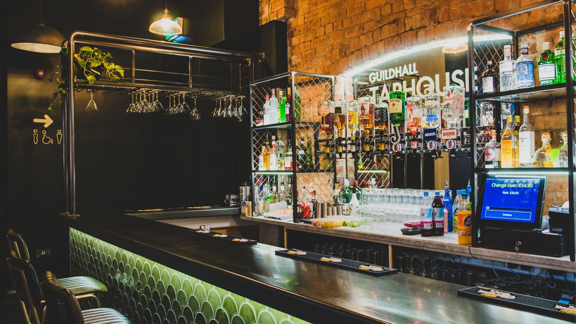 Guildhall Taphouse Bar in DerryLondonderry, Londonderry/Derry