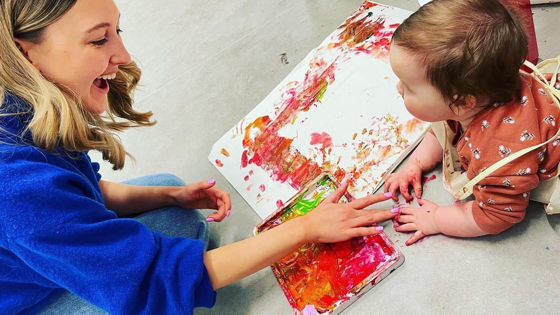 Void Tots messy play with Sinead Crumlish