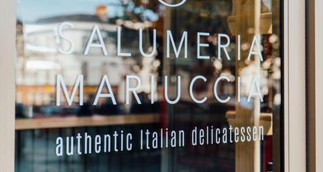 Salumeria Mariuccia entrance