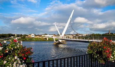 Image of the Peace Bridge in Derry~Londonderry