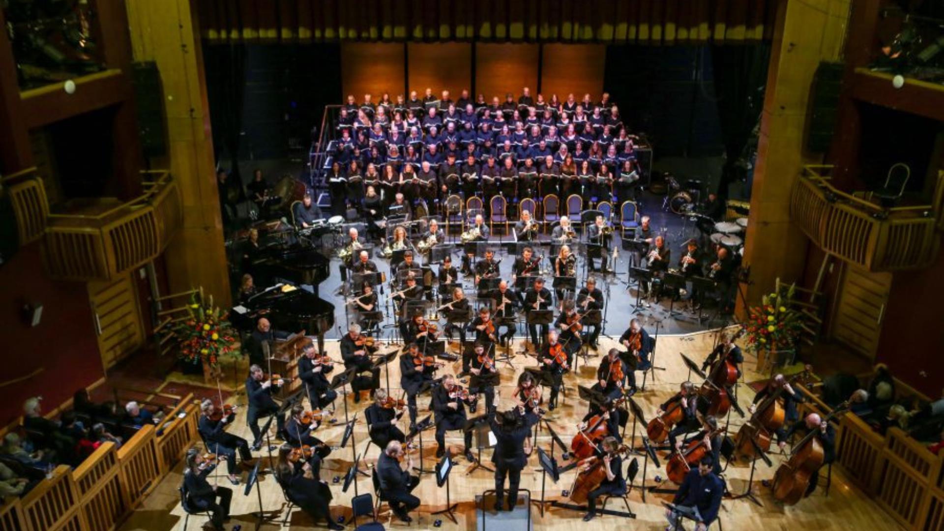 Image of the City of Derry International Choir Festival Chorus and the Ulster Orchestra at the Opening Gala