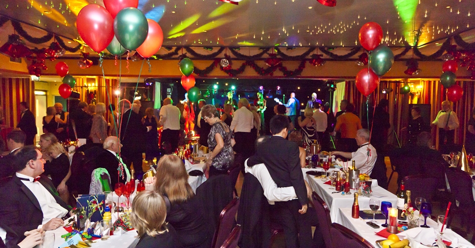 New Years Eve Gala Dinner and Dance - Dawlish Warren - Visit Devon
