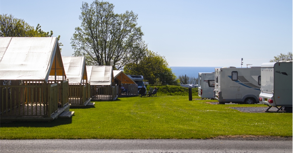 Dartmouth Camping And Caravan Club