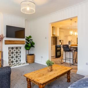 Living room at Pleasant View House