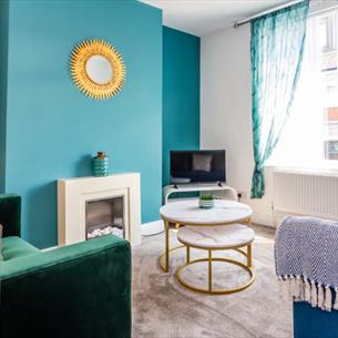 The Living room at The Queen's Quarters