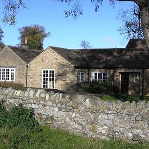 Exterior of Burns Cottage