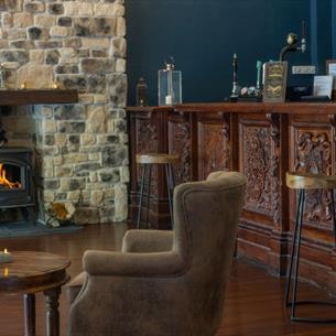 Hansards Bar Lounge at Walworth Castle (Credit - Mark Ingram Photography)