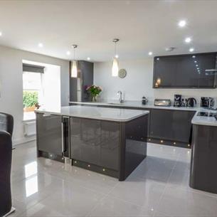 Queen Victoria Suite