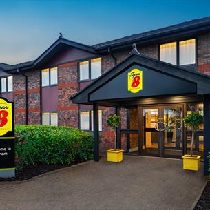 Super 8 by Wyndham Durham - Exterior