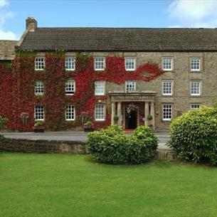 View of the front exterior of The Morritt with lawn area